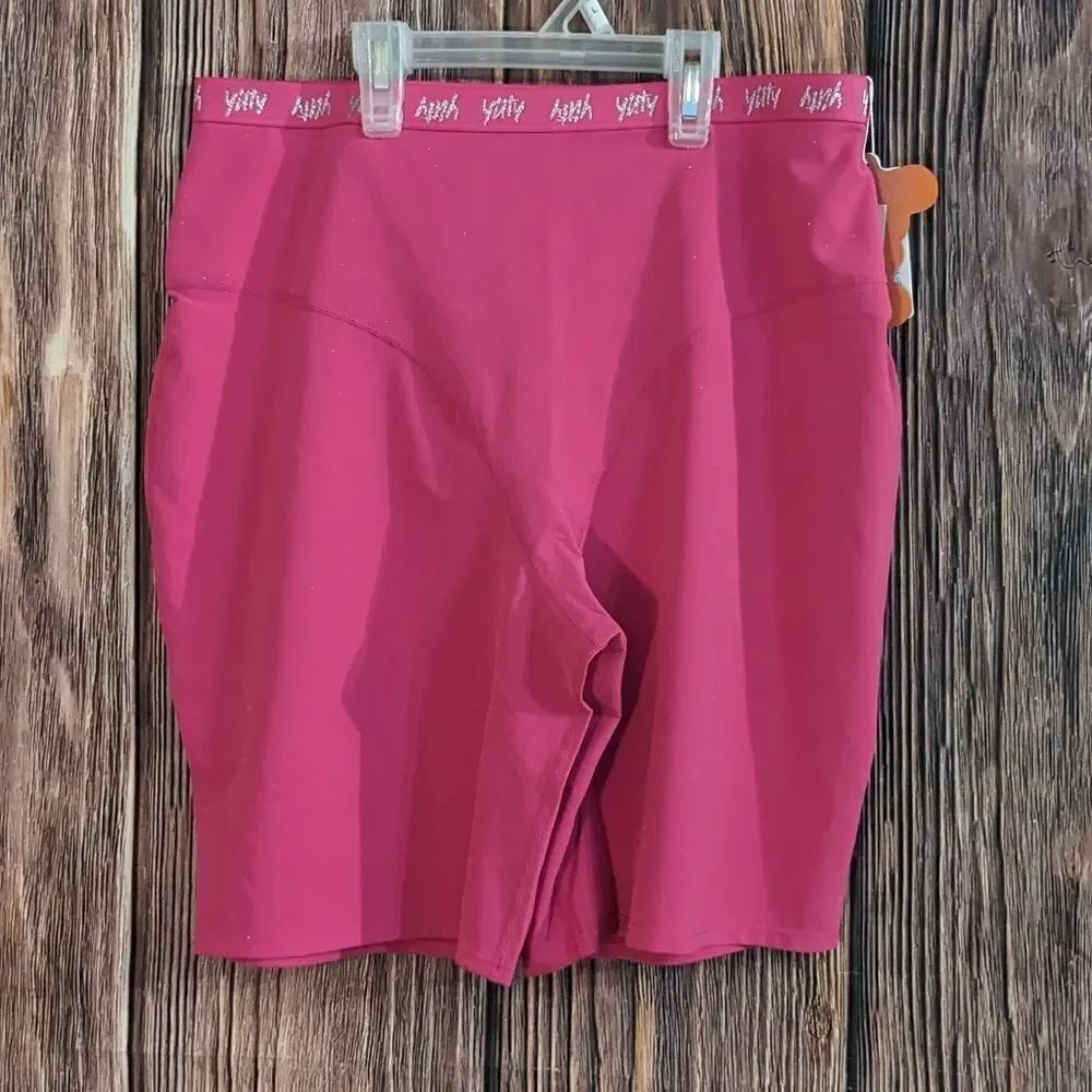 Fabletics Spotlight Shaping High Waist Short - Picture 6 of 16